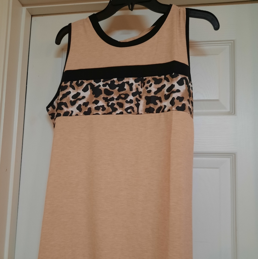 Tank tan Leppard front with black trim